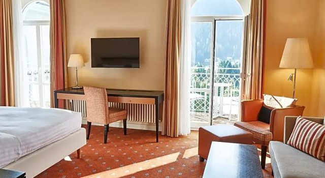 Номер Superior Steigenberger Icon Grandhotel Belvédère