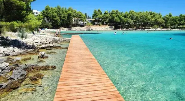 Apartments Biograd