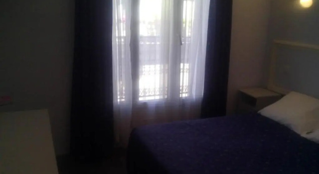 Двухместный номер Standard с балконом Hôtel André Gill