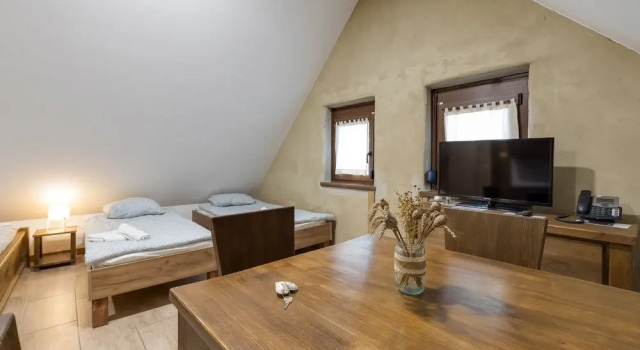 Pannonian Studio Mansarde For 3, Prenota Hotel Hotel a Pomurje con piscina, Piscina