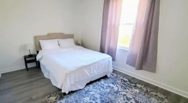 Lakewood Lyon Park Renovated Cottage Near Duke 26A, Забронировать Дом для отпуска Дарем Raleigh-Durham Metropolitan Area, рядом с North Carolina Mutual Life Insurance