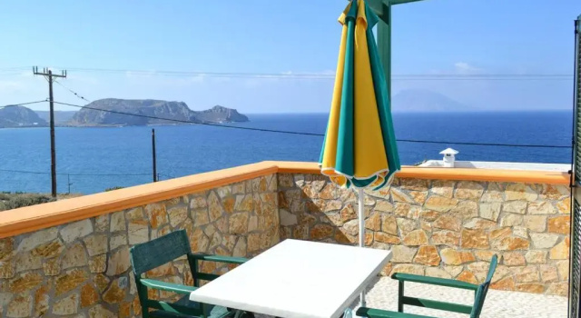 Студия с видом на море Hotel Finiki View