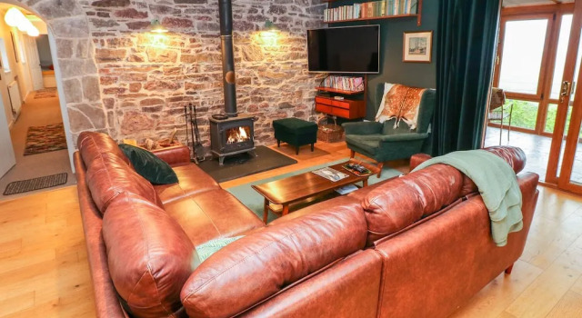 Brofallen, Book Hotel Laugharne Carmarthenshire