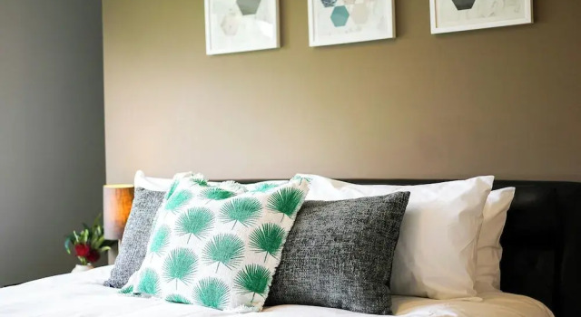 StayAU Spacious Stay Point Cook