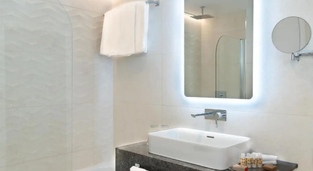 Двухместный номер Standard Camden Court Hotel