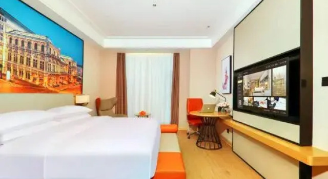 Люкс Business Vienna International Hotel (Zigong Lantern Park Fanhua Branch)