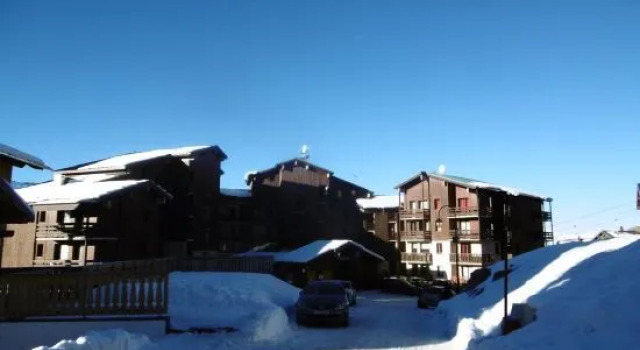 Reine Blanche Appartements VTI, Prenota Hotel Hotel a Alvernia con parcheggio, Parcheggio
