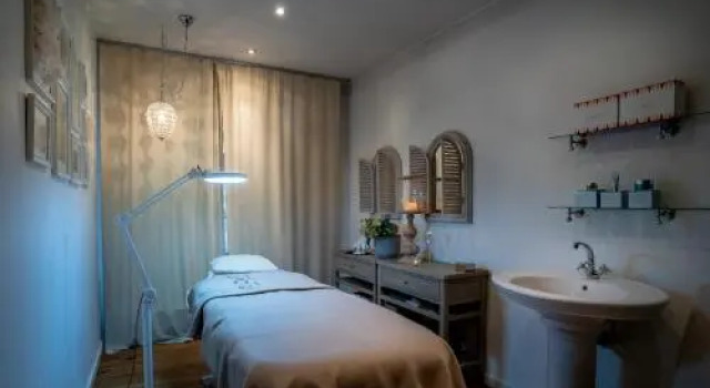 Frost Apartments, Varaa Huoneisto Hotellit Pärnumaa pysäköinnillä, Pysäköinti