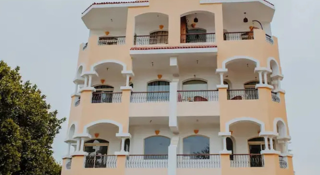 Aton Suites Luxor Resort East Bank Nile View, Забронировать Курортный отель Отели Аль-Луксора с парковкой, Парковка