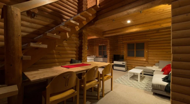Коттедж с балконом Moiwa Lodge