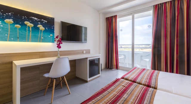 Hotel Globales Mediterrani, Varaa Hotelli Santandria Baleaarit