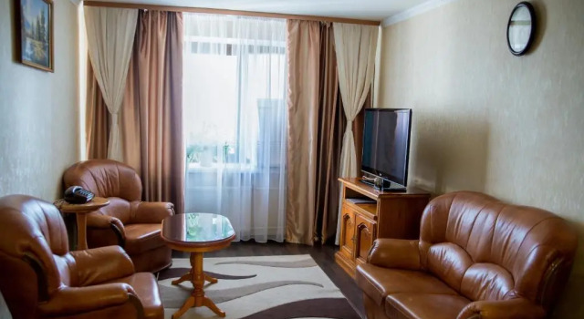 Suite Dniprovski Zori