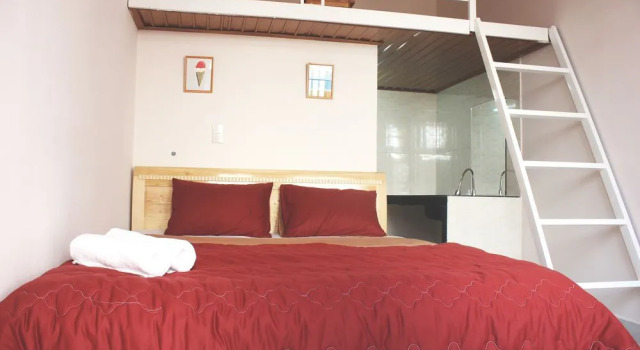 Tree House Hostel