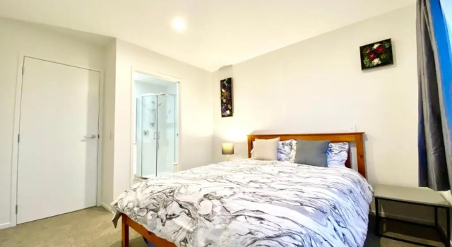 Апартаменты Stunning Townhouse - Walking to Botany Shopping Center