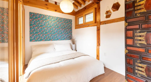 Open Real Luxury Korean Hanok, Забронировать Отель Чонногу Сеул, рядом с Женский университет Пэвха