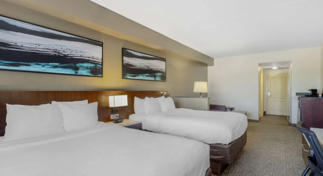 Четырёхместный люкс Comfort Suites Knoxville East