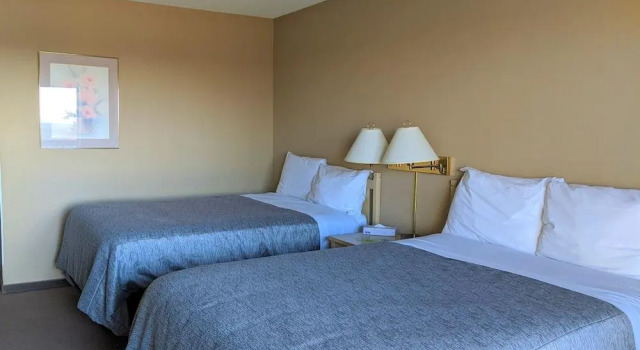 108 Golf Resort, Book Resort 108 Mile Ranch Cariboo Chilcotin Coast