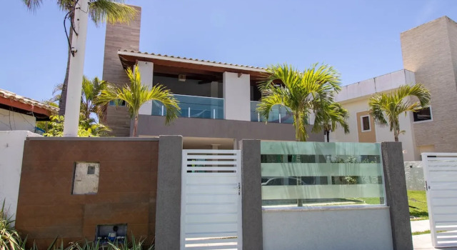 GB60 Excellent House 4 Suites