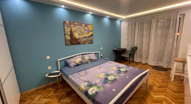 EVAs WorldMap Apartment