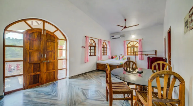 OYO 19738 Home Divine Studios Mandrem, Varaa Hotelli Mandrem Pohjois-Goa