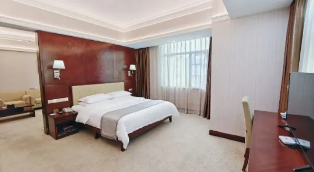 Люкс Golden Dragon Airlines Grand Hotel