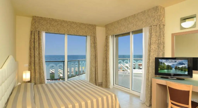 Двухместный номер Comfort Hotel Adria