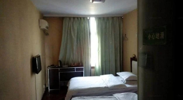 Panzhihua Xindu Business Hotel, Varaa Hotelli Panzhihua Sichuan