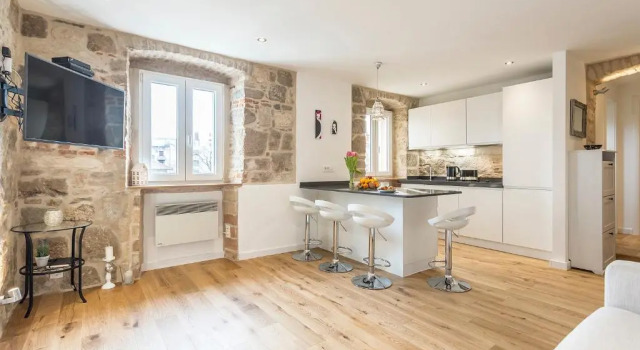 Apartment Lara, Prenota Appartamento Splitska 