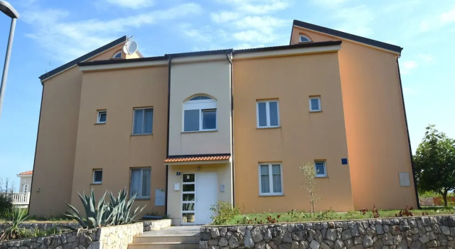 Apartment Lucy, Забронировать Апартаменты/квартира Отели Вантачичи с бассейном, Бассейн