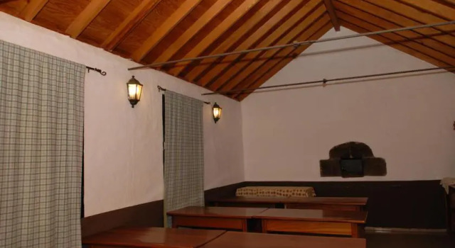 Aula-Albergue De La Naturaleza La Laurisilva, Prenota Ostello Valleseco Gran Canaria