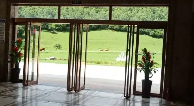 Guanshan Holiday Hotel, Prenota Hotel Baoji Shaanxi