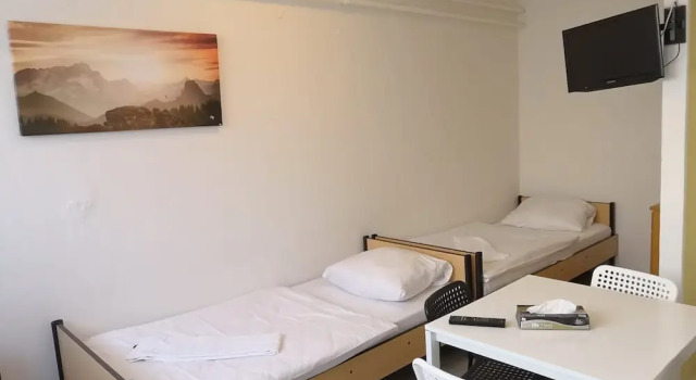 Friedrich Apartment in stuttgart center, Забронировать Апартаменты/квартира Апартаменты Штутгарта, рядом с Церковь Стифтскирхе, Апартаменты/квартира