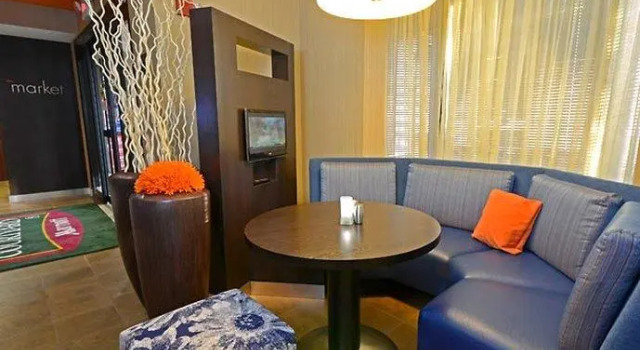 Люкс Courtyard by Marriott Newport News Yorktown