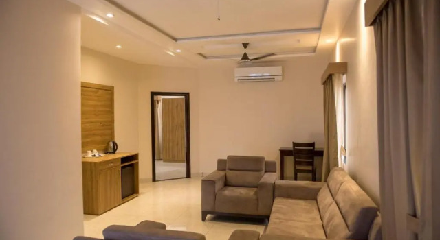 Семейный люкс Sun Hotel and Resort, Abu Road - 39 kms from Mount Abu