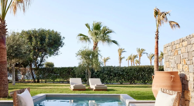 Номер семейный Swim-Up Amirandes, A Grecotel Resort to Live