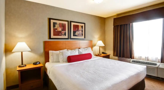 Люкс Superior Ramada by Wyndham Ponoka