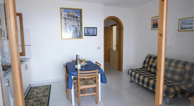 Sea Front Apartment 5 Beds With Balcony 250 Meters From the Beach, Book Apartment Hotels in Sicily with Parking, Parking