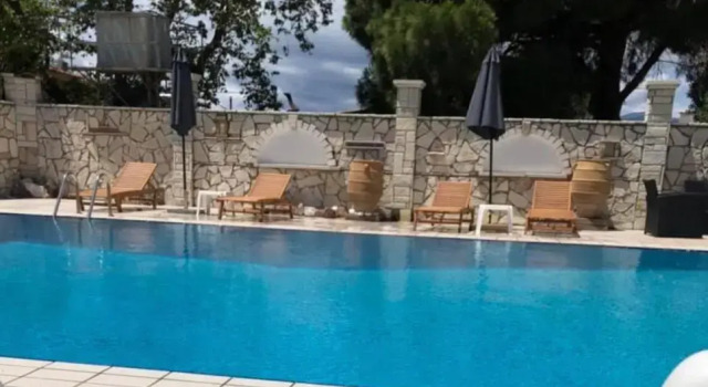 Двухместный номер Standard с видом на бассейн Rodini Beach Hotel