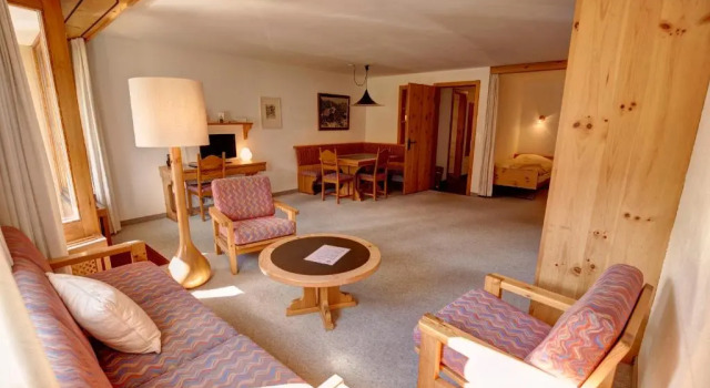 Chesa Munteratsch 1 1 2 Zimmewohnung 104 Typ D, Book Hotel Silvaplana 