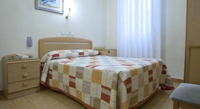Двухместный номер Standard с балконом Hostal María Luisa