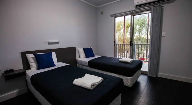 Beadon Bay Hotel, Book Hotel Onslow Pilbara
