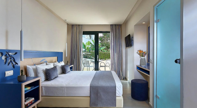 Двухместный номер Standard с видом на окрестности Castello Village Resort