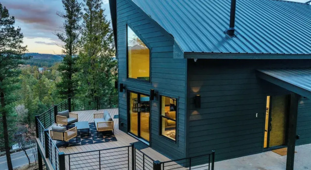 Sierra Blanca Views: New-build Cabin in Ruidoso