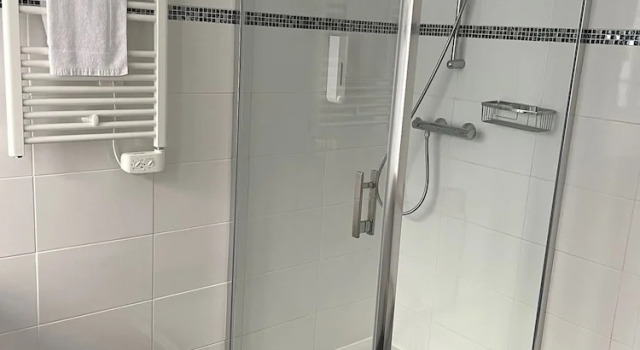 Номер Comfort Hôtel Le Saint Patrice