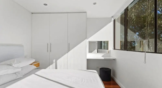 Апартаменты Prime Location 2-bed Apartment With Parking