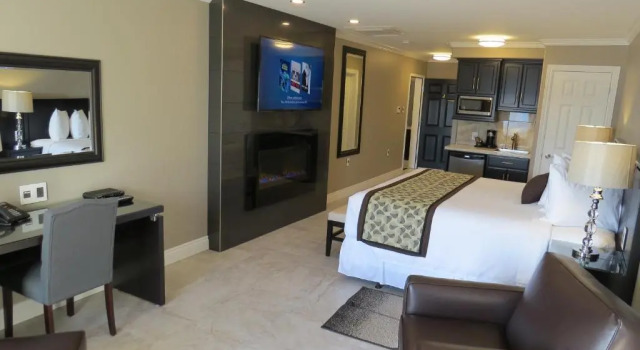 Люкс c 1 комнатой с видом на океан Dockside Suites