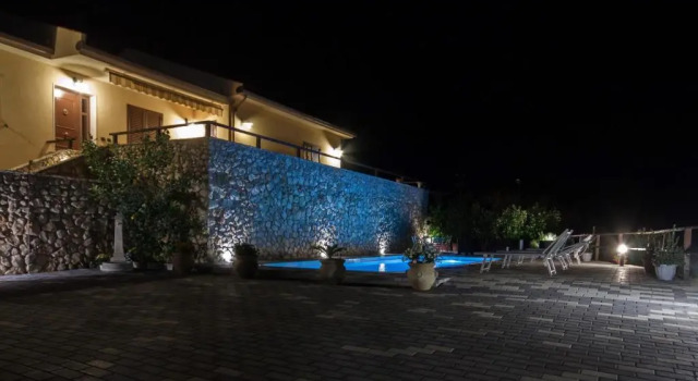 Estuario rooms, Забронировать Отель Отели Кастелламмаре-дель-Гольфо с парковкой, Парковка