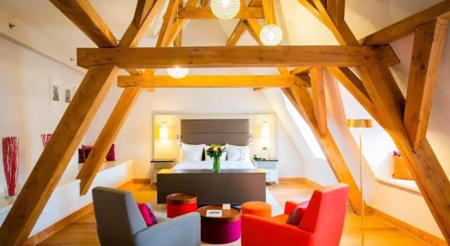 Двухместный люкс Ghent Marriott Hotel