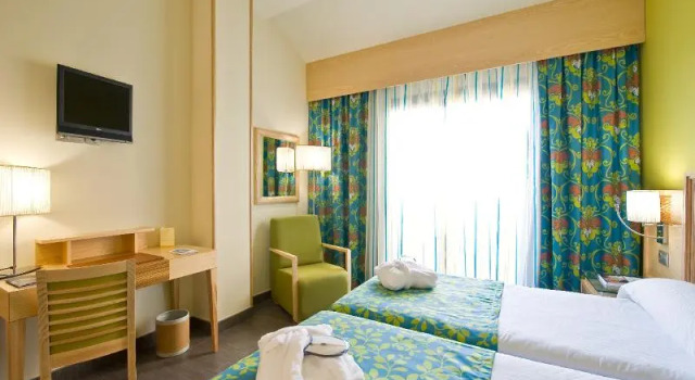 Номер Standard с балконом Elba Costa Ballena Beach & Thalasso Resort