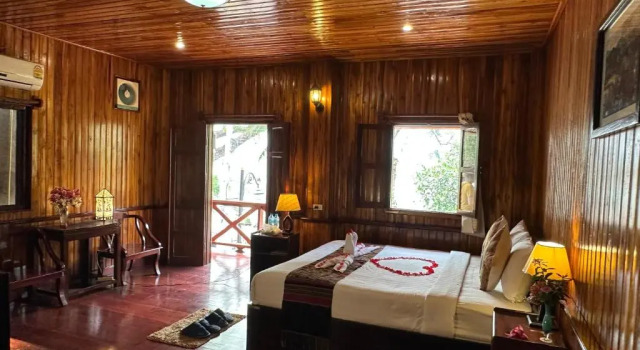 Двухместный номер Deluxe с балконом Villa Alounsavath Mekong Riverside